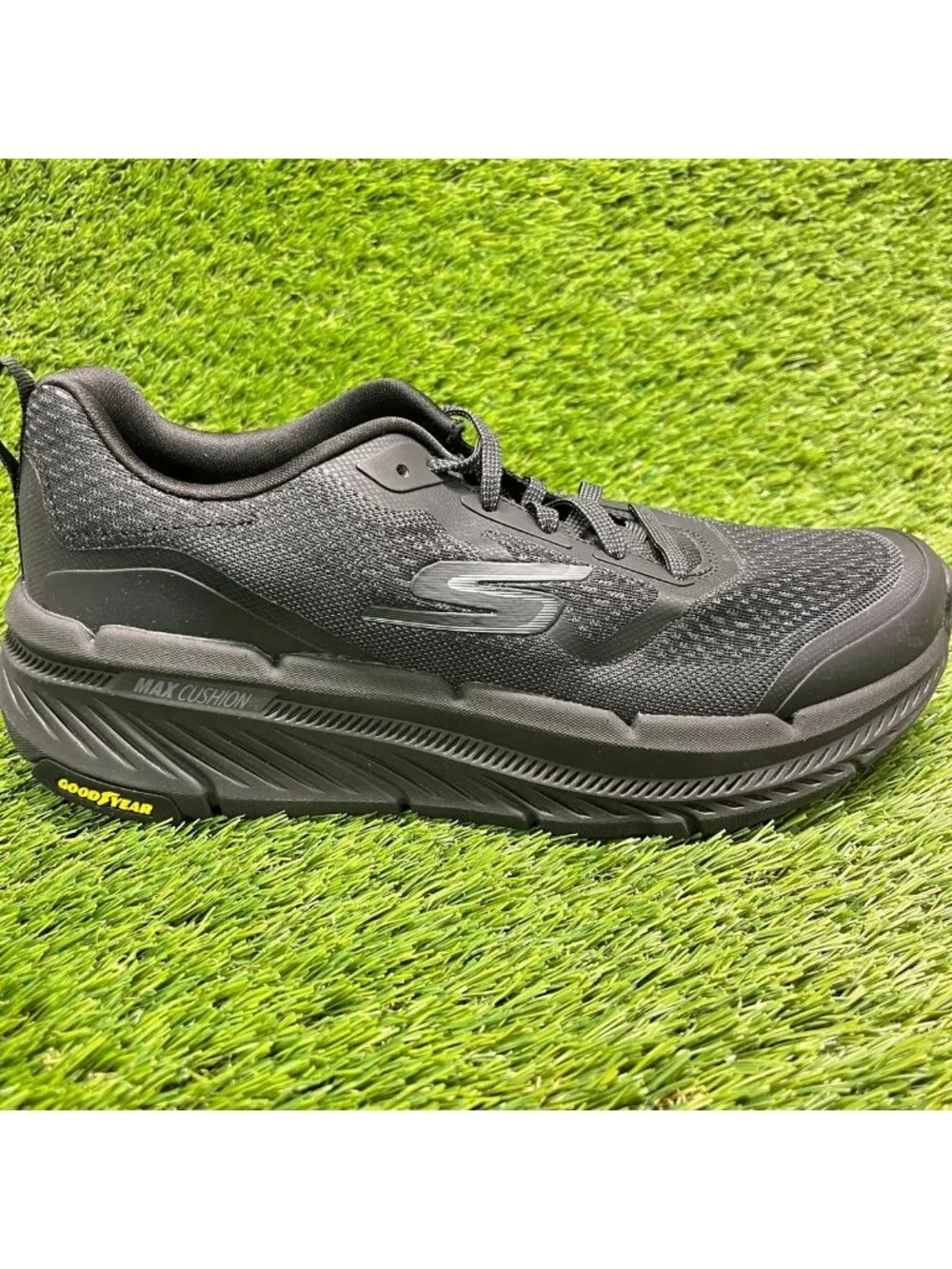 Skechers Max Cushioning Premier 2.0 Mens Size 8.5 Black Running Shoes Sneakers